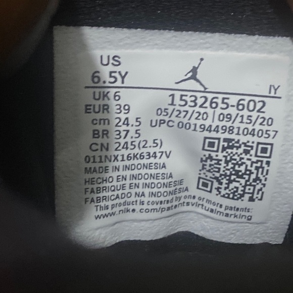 Air Jordan 12 Retro Reverse Flu Game red size 8 womens bred basketball shoes - Picture 7 of 8